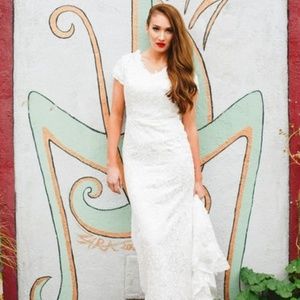 Saphia Blue Diamond in Buttercream